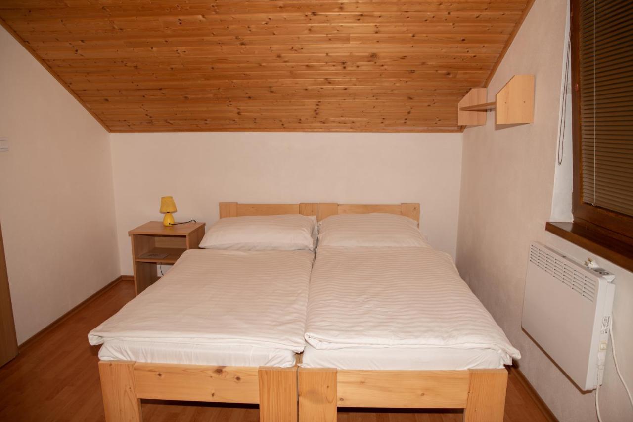 Apartmany Alma Vyhne Exterior photo